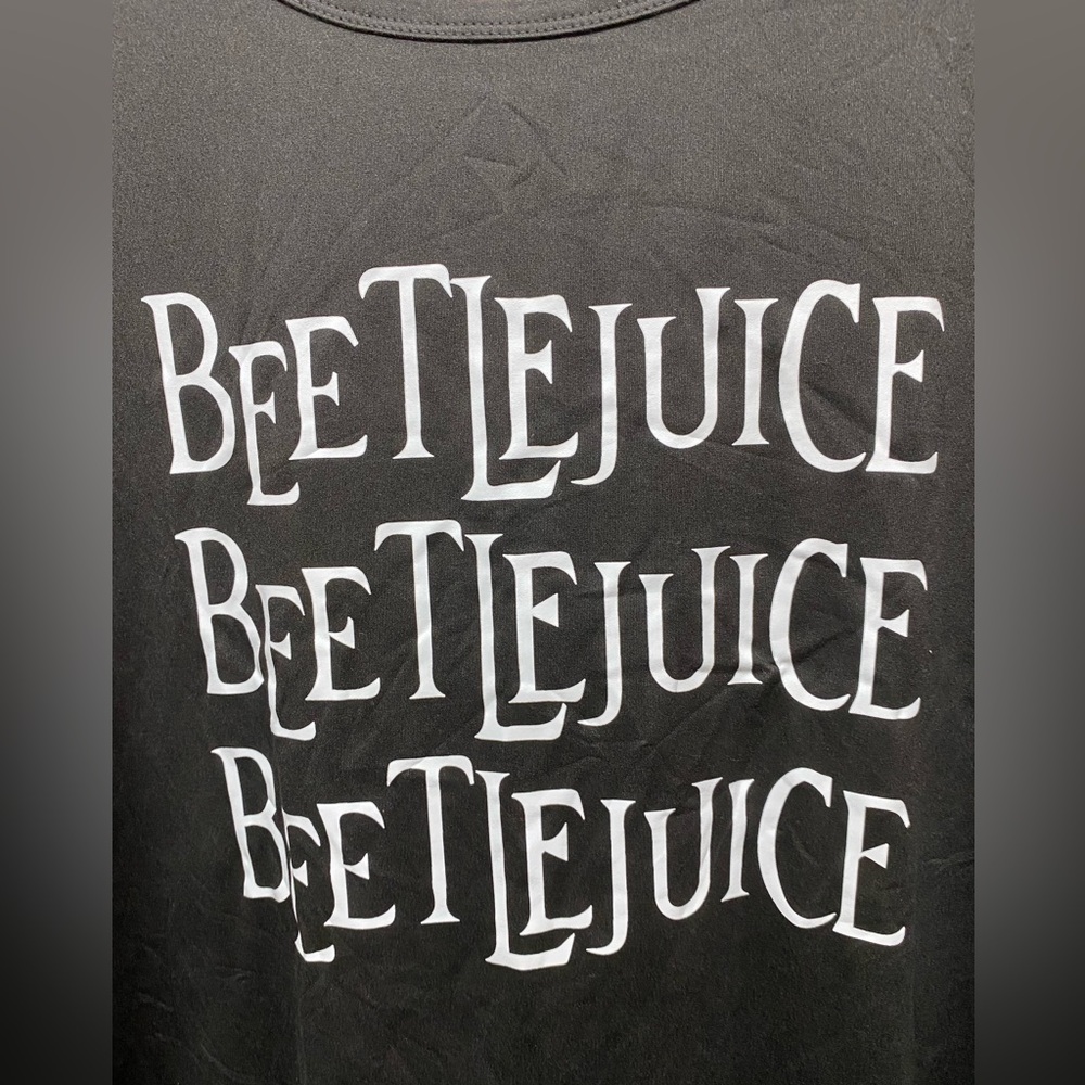 🧿SUPER SALE; PRICE FIRM🧿
BEETLEJUICE Tank top!!! 🖤🤍 - Picture 6 of 13